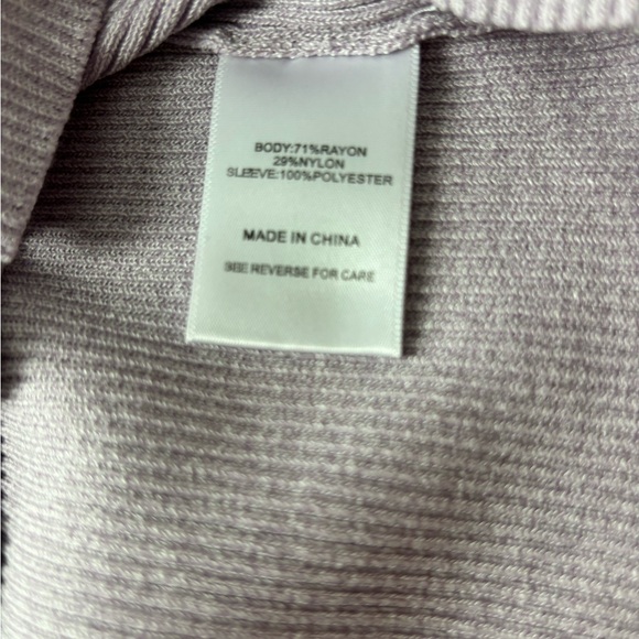 Lucy Paris Summer Weight Sweater - Picture 3 of 6